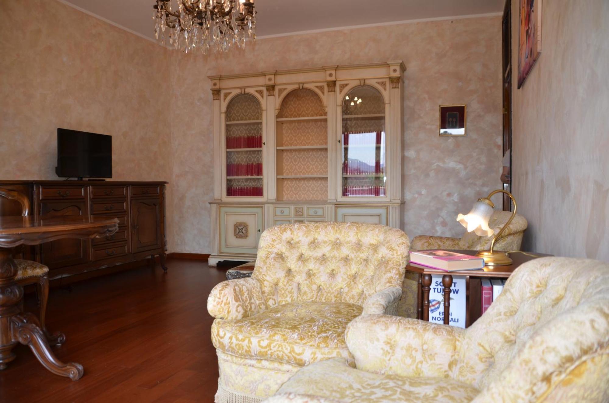 Big Romantic Lake View & Terrace Apartment Lecco Exterior photo